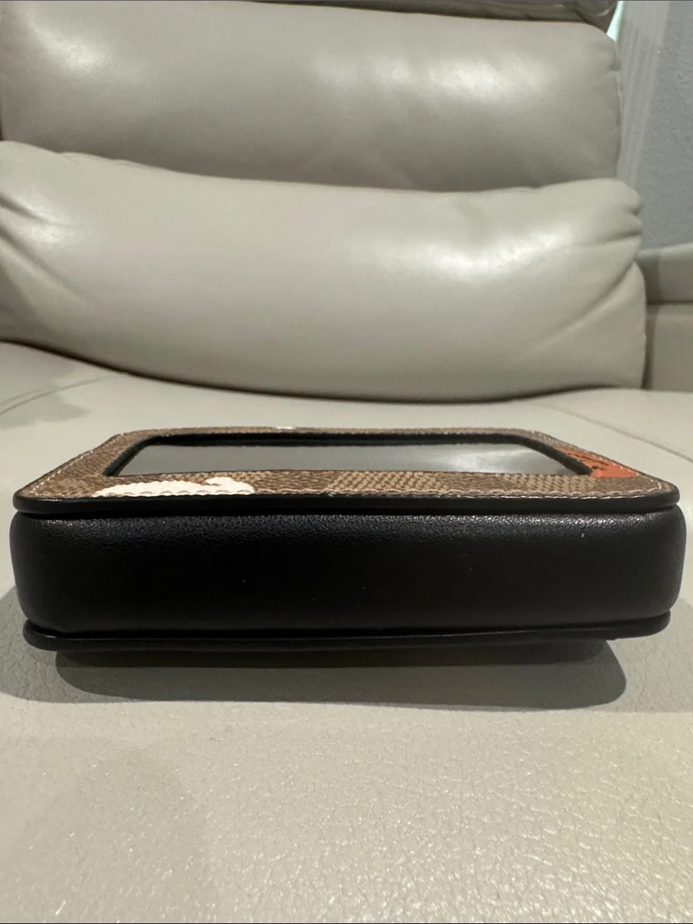 Coach stylish zip